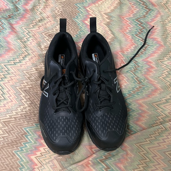 NIB New Balance Logic Composite Safety Toe, Black orange - Picture 1 of 11